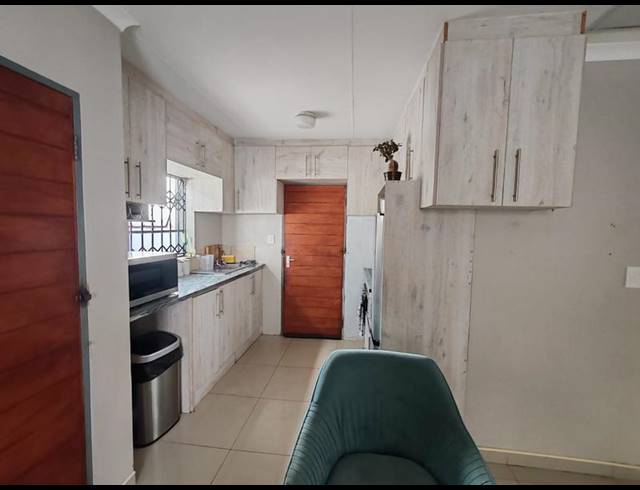 2 BEDROOM HOUSE FOR SALE IN RIVERSIDE VIEW EXT 35